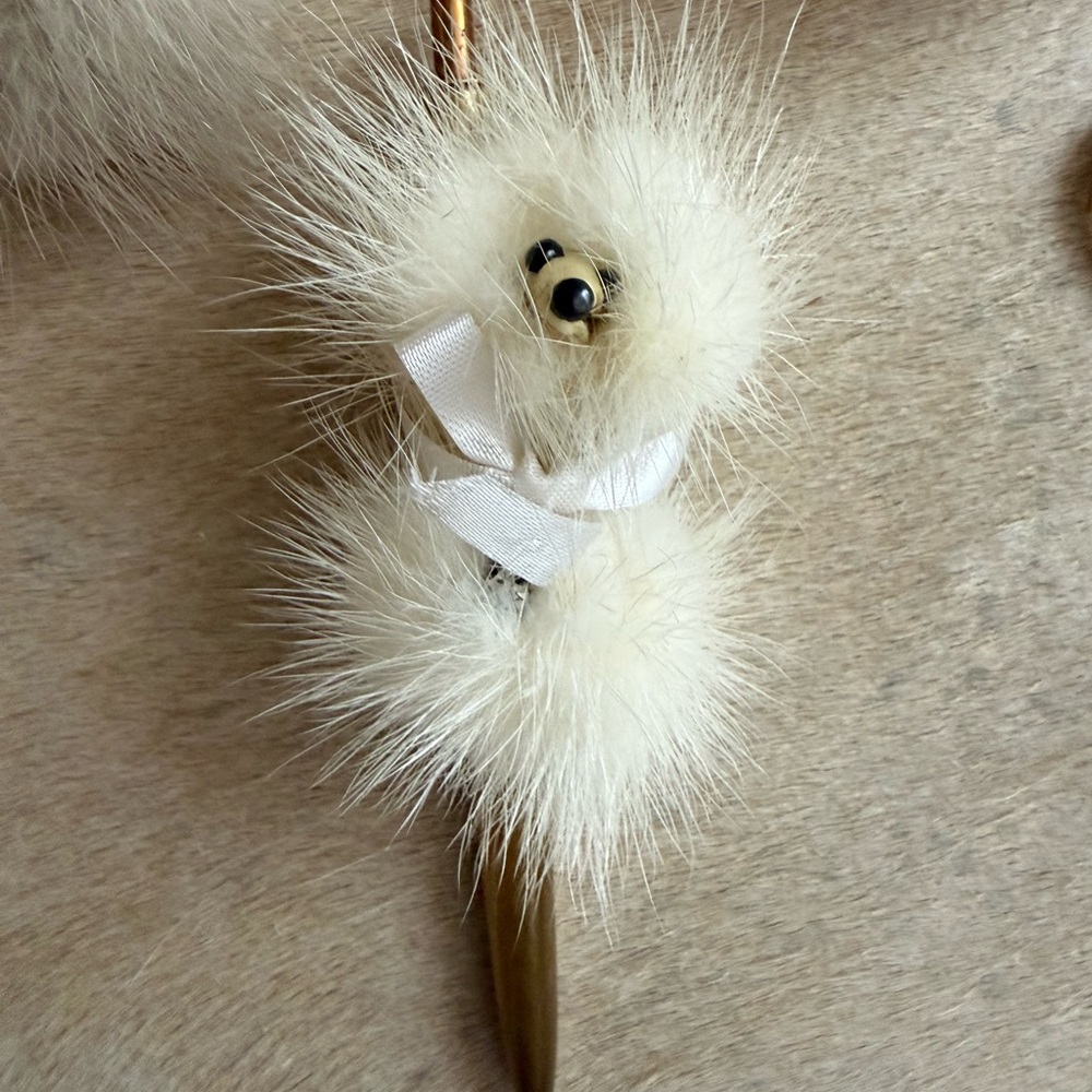 Vintage Fur keychain, cuff links, ring, earrings and pen - Picture 6 of 10
